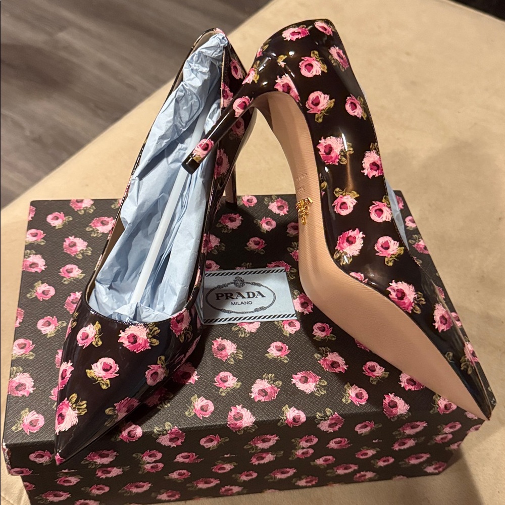 Authentic PRADA Black Floral Heels brand new in the original box. Size 9.5